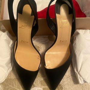 Worn once, excellent condition